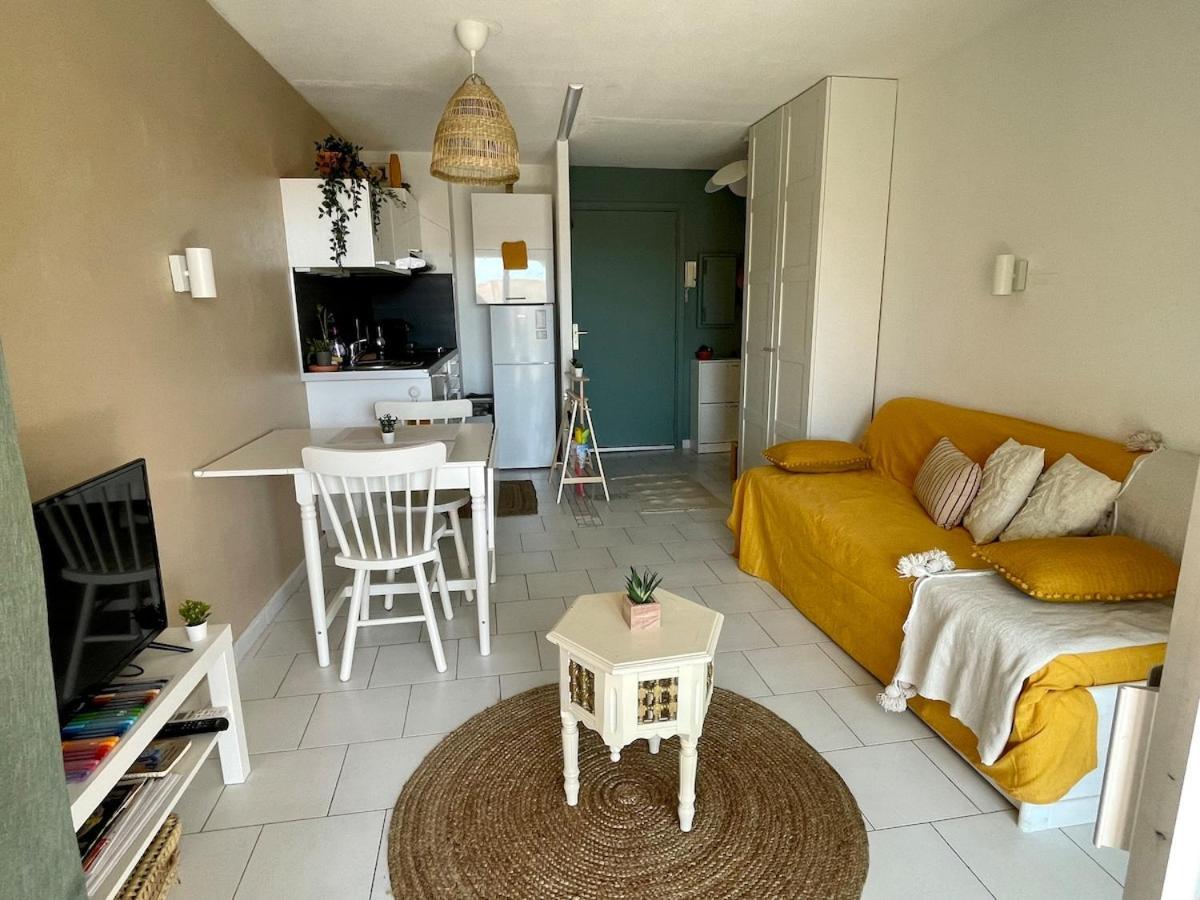 Direct Port Et Appartement *
