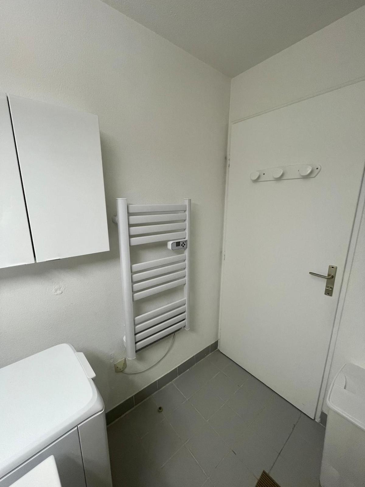 Direct Port Et Appartement *